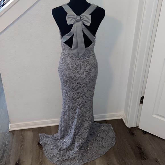 Beautiful Gray/Silver Dress - Picture 2 of 2